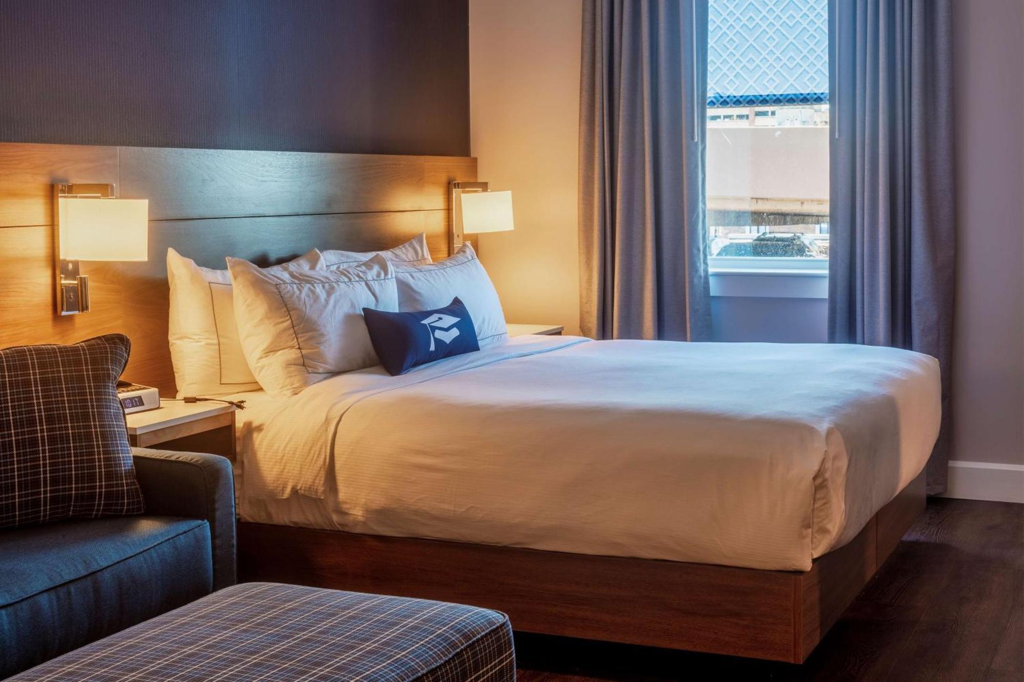 Scholar State College, Tapestry Collection By Hilton Hotel Luaran gambar